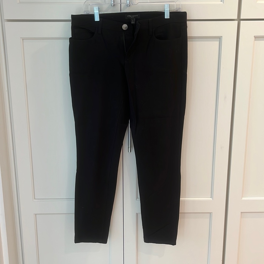 Woman’s Banana Republic Black Jeans